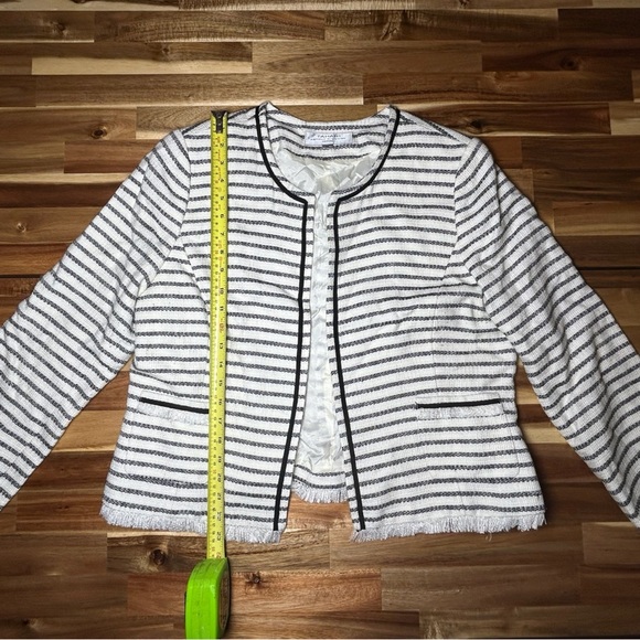 Tahari by ASL Boucle Open Front Fray Trim Black and White Striped Jacket Sz 16P - Picture 7 of 11